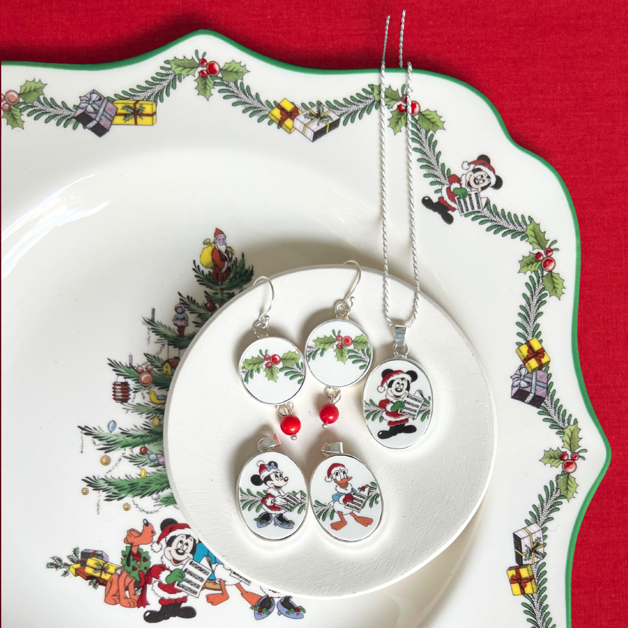Vintage Spode Christmas Tree Disney Broken China Jewelry Set