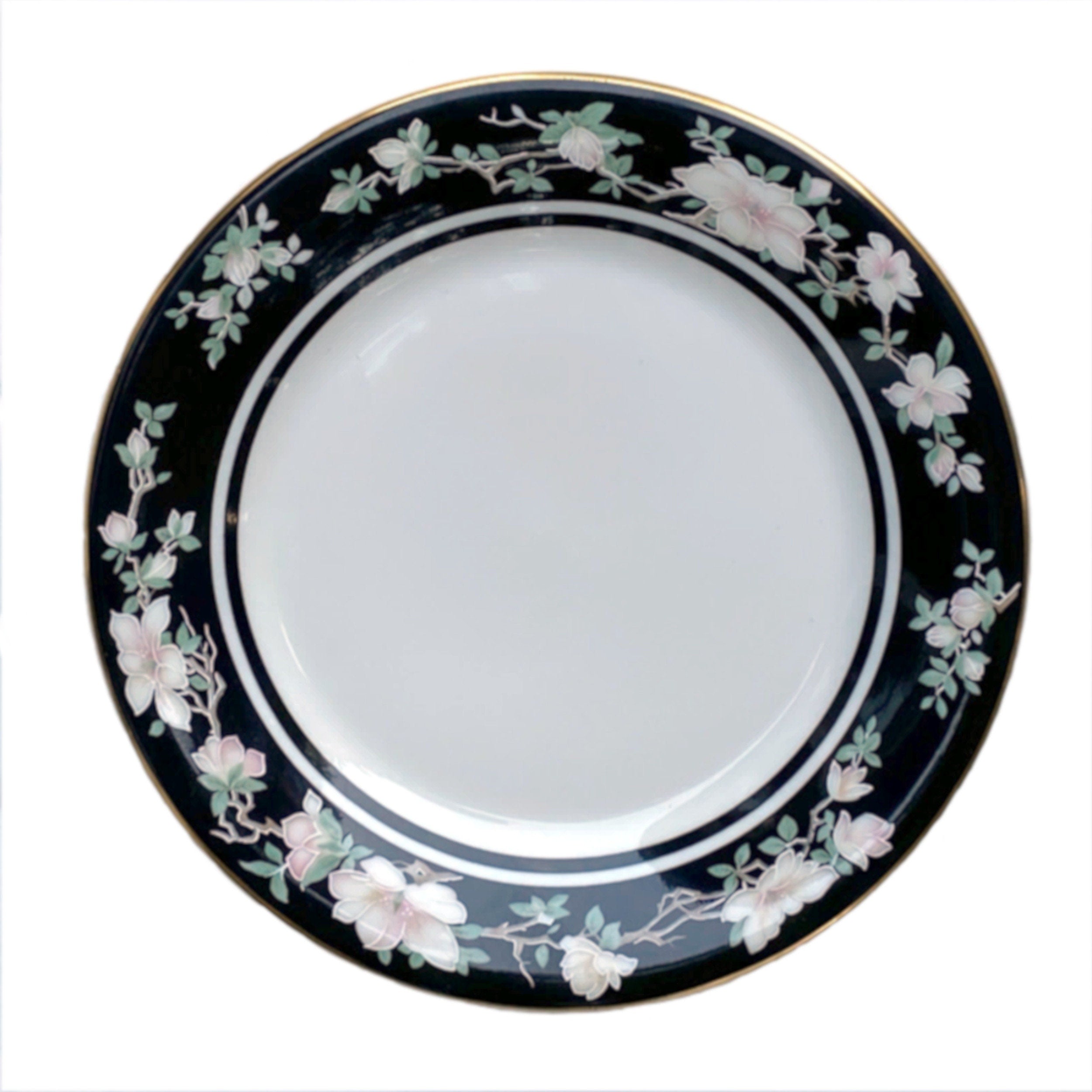 Black Chinoiserie Broken China Jewelry Necklace with Bold White Flowers