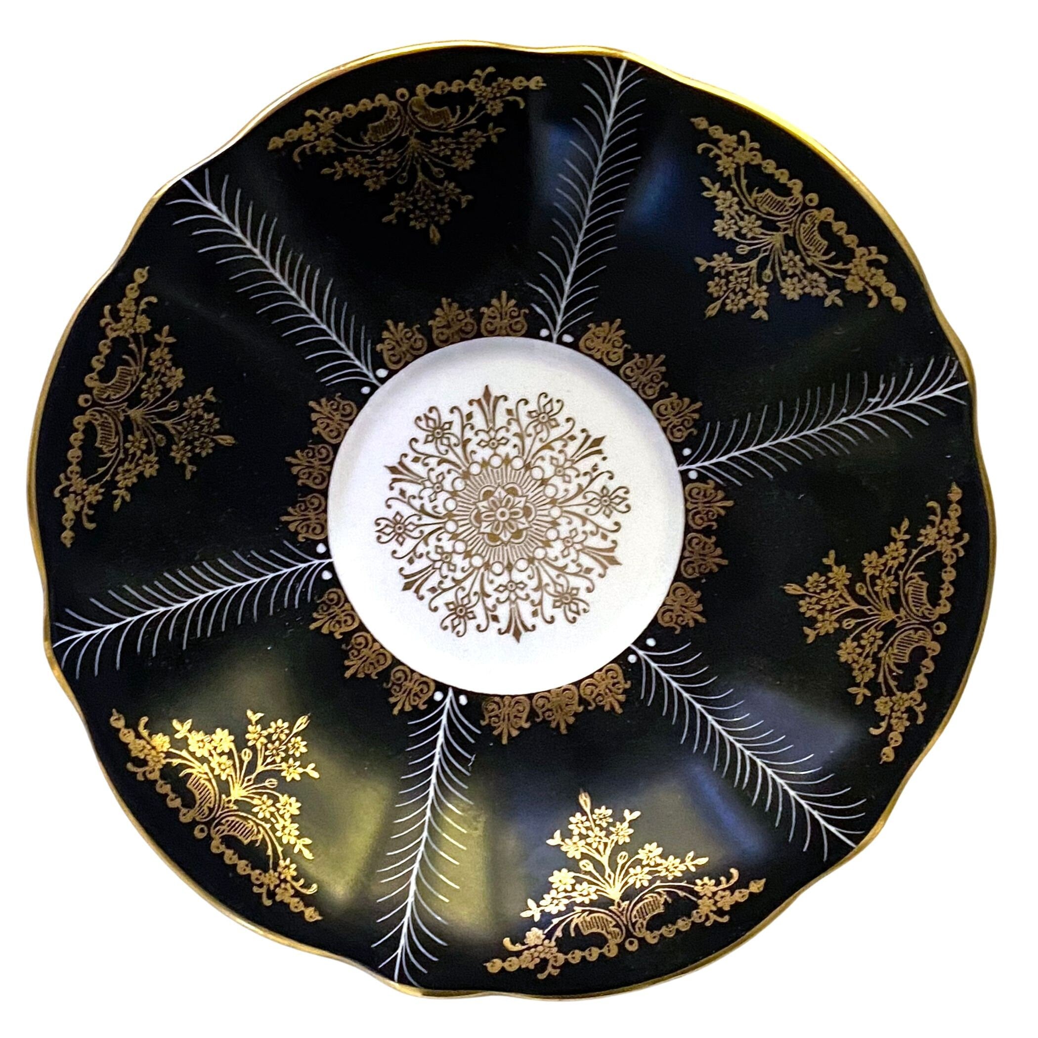 Black and Gold China Necklace handmade with Upcycled Porcelain, Art Deco Inspired Broken China Jewelry 18th 20th Anniversary Gift for Wife