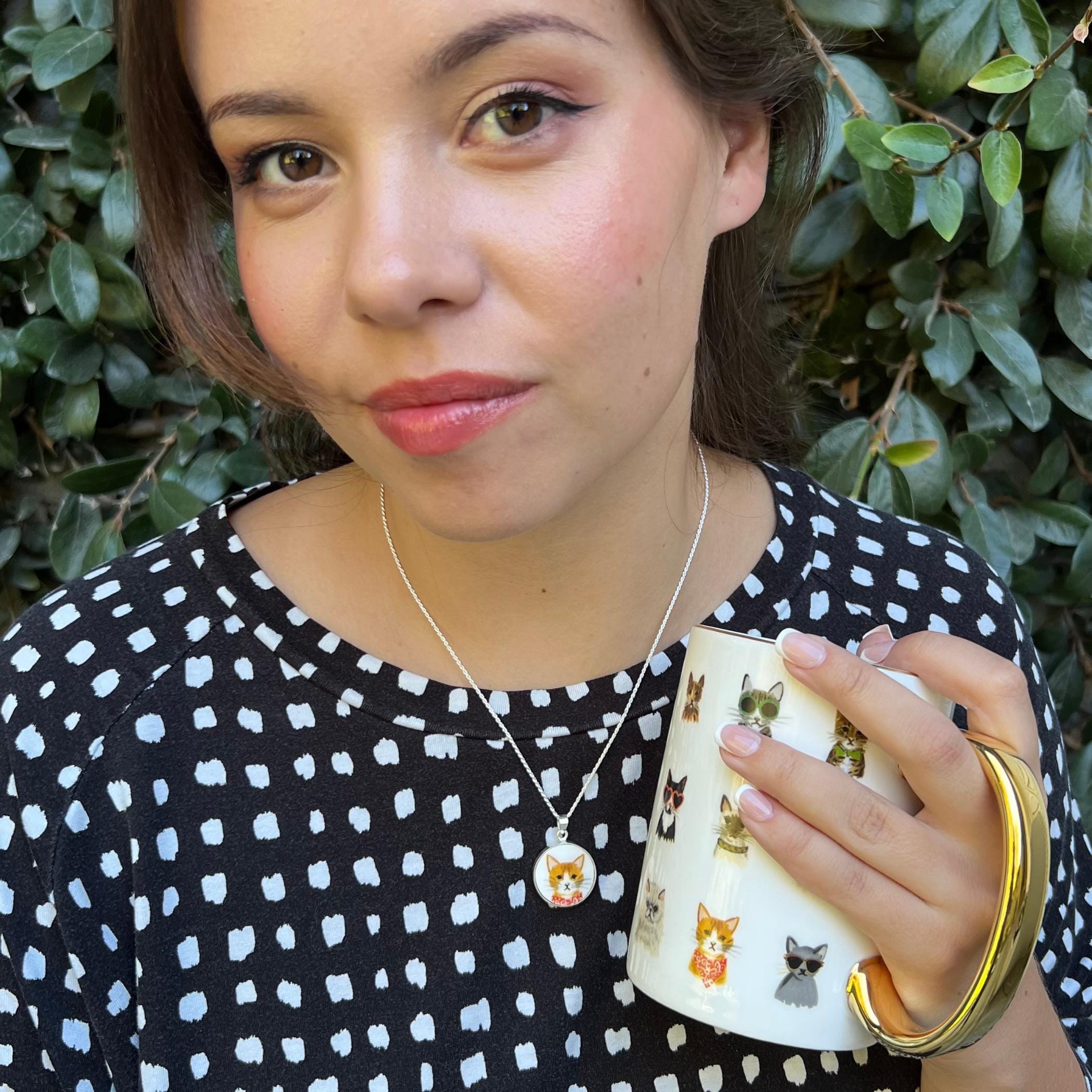 Adorable Cat China Necklaces handmade with Upcycled Porcelain, 18 Cat Portrait Pendant Christmas Gifts for Pet Mom Lovers, New Kitty Parents