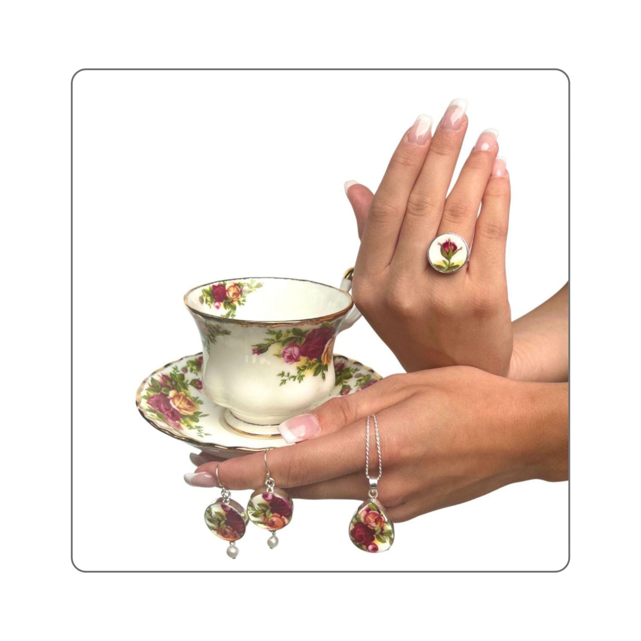 Royal Albert Old Country Roses English Tea Gift Box, Thinking of You Self Care Package for Her, Thoughtful Miss You & Sending a Hug in a Box