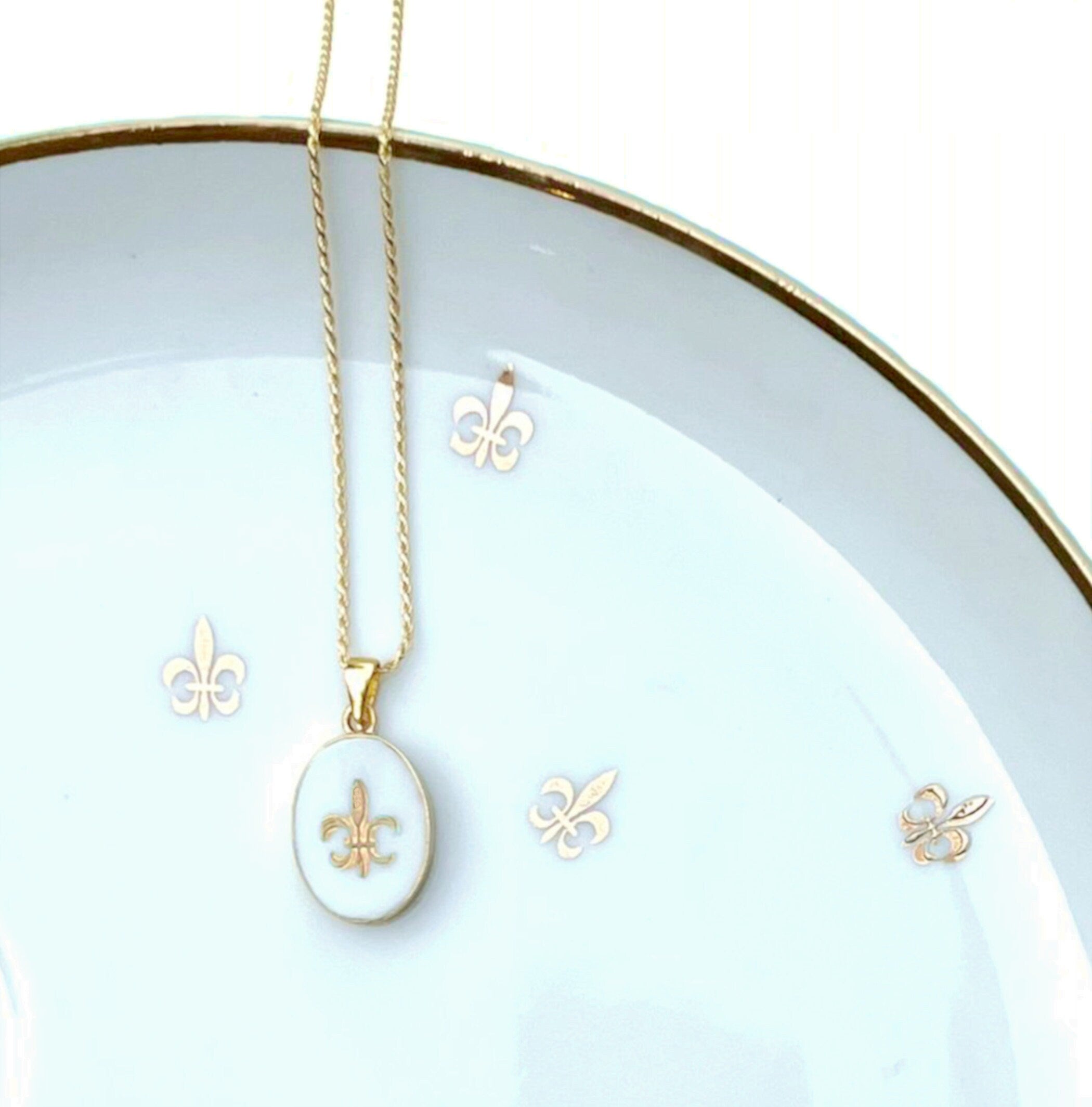 Gold Fleur de Lis Ring handmade with Repurposed China, Bijoux Art Deco Porcelain Ring, Vintage French Heraldry China Jewelry Gift for Women