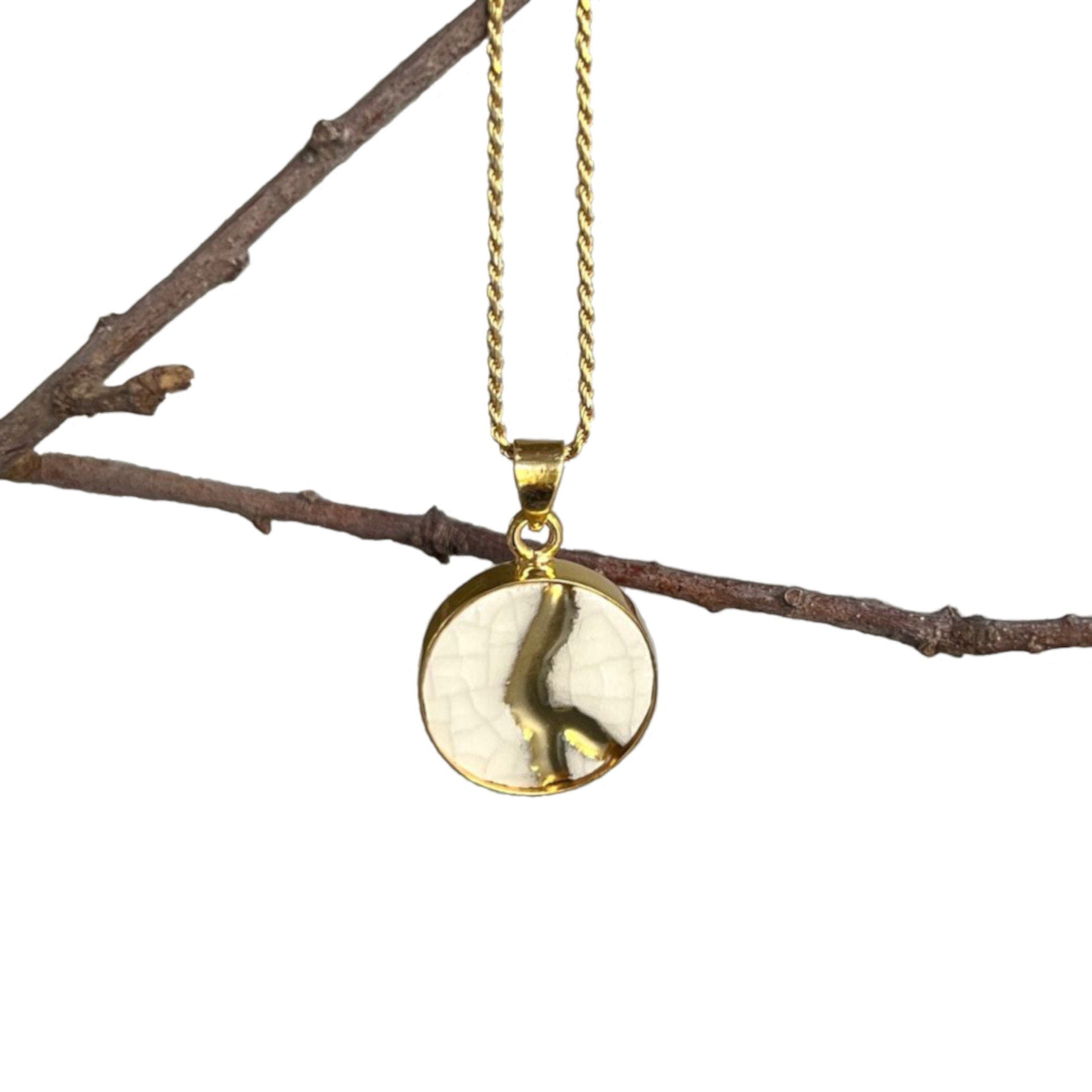 Elegant Kintsugi Necklace