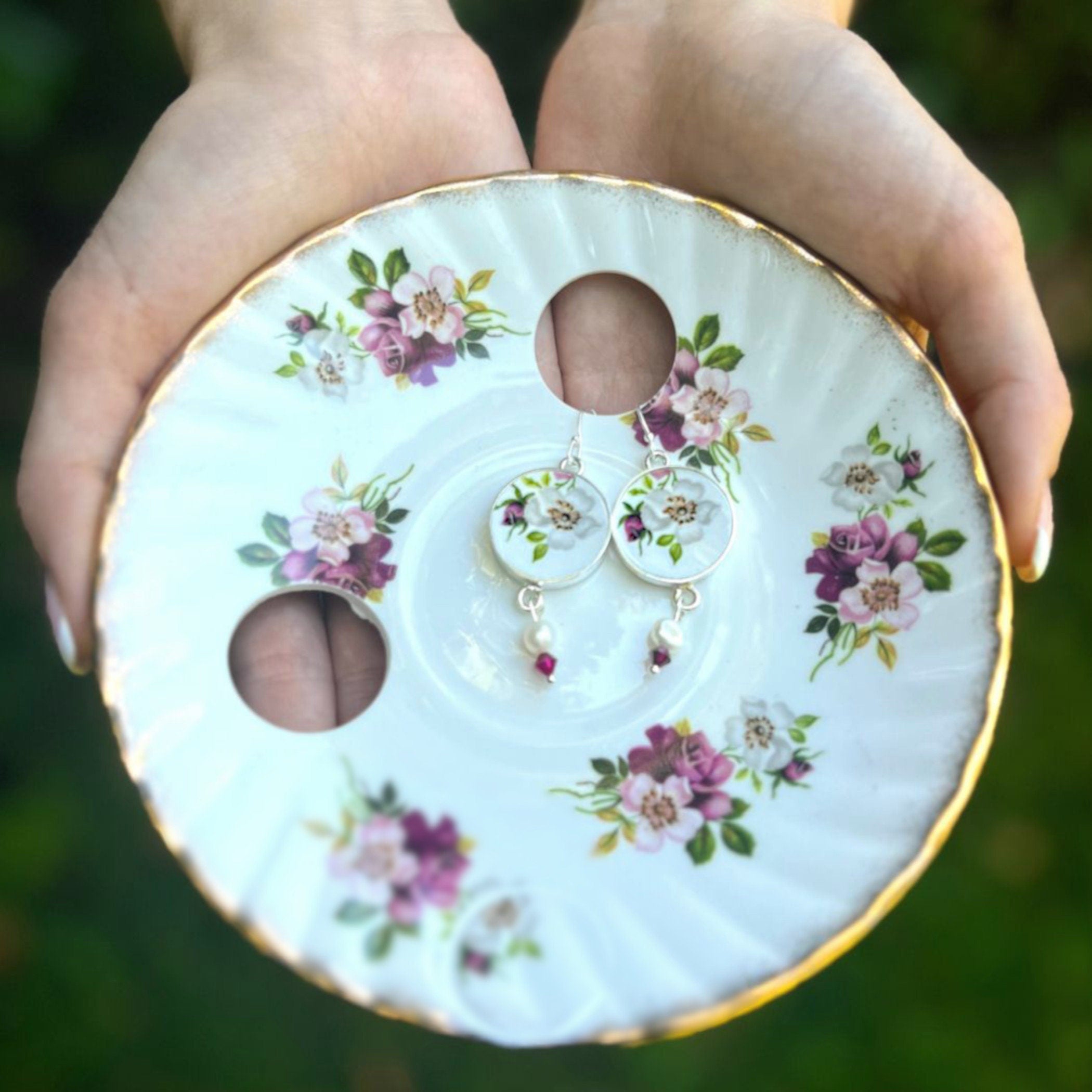 Dainty Rose Broken China Jewelry with Fine Bone China Tea Cup and Saucer