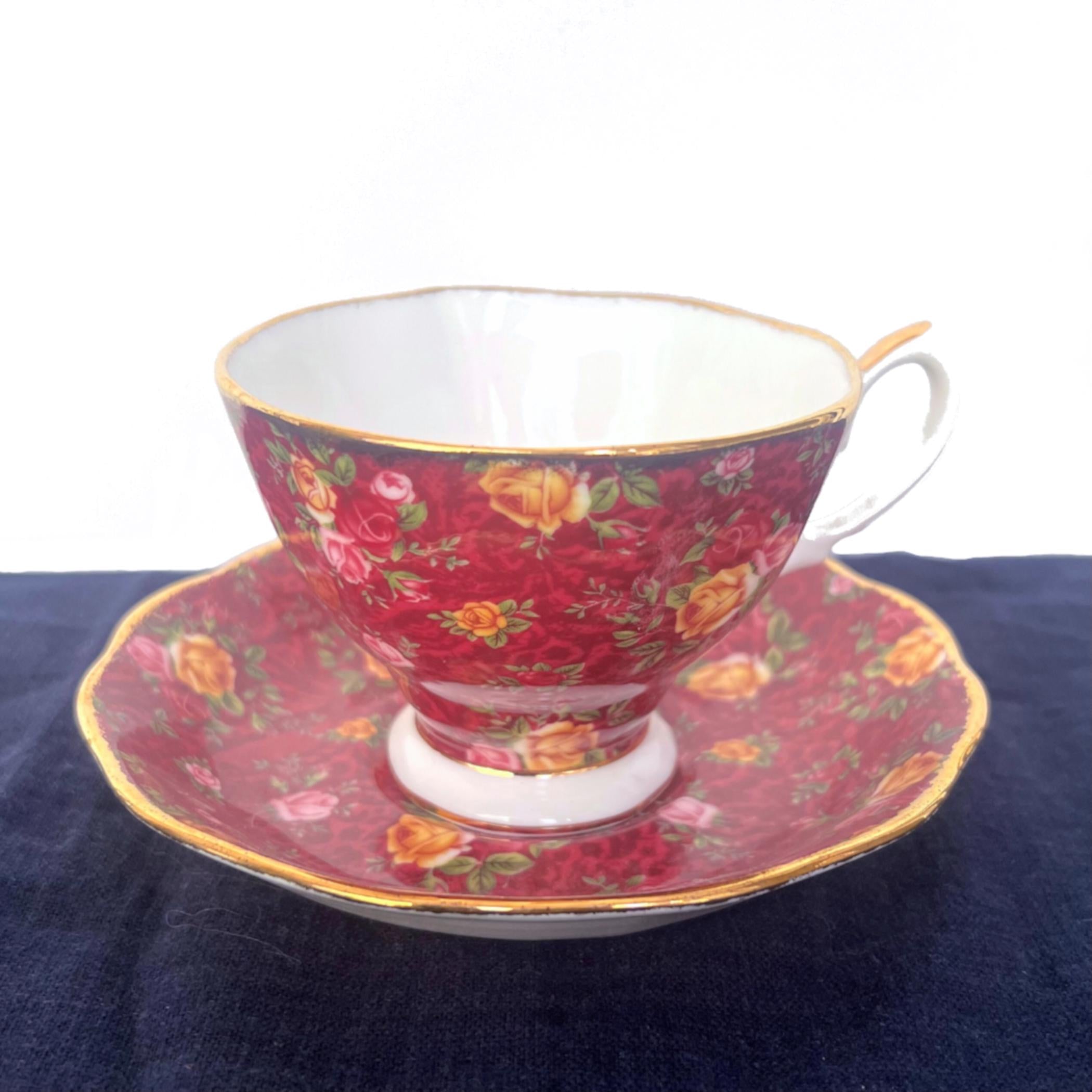 Royal Albert Ruby Lace popular Teacup Set