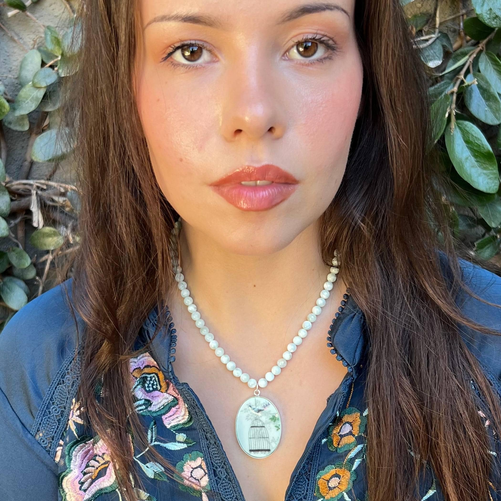 Green Moonstone Necklace with Chinoiserie Bird China Pendant, One of a Kind Broken China Jewelry Gift for Her Birthday Anniversary Christmas